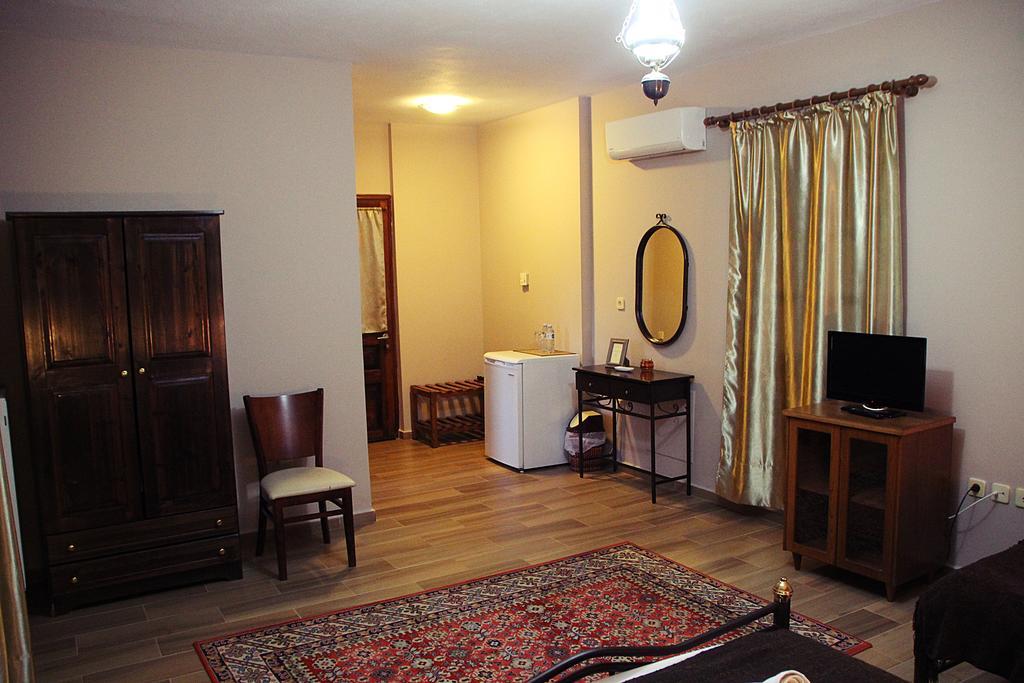 Prasino Horio Hotel Arnea Buitenkant foto